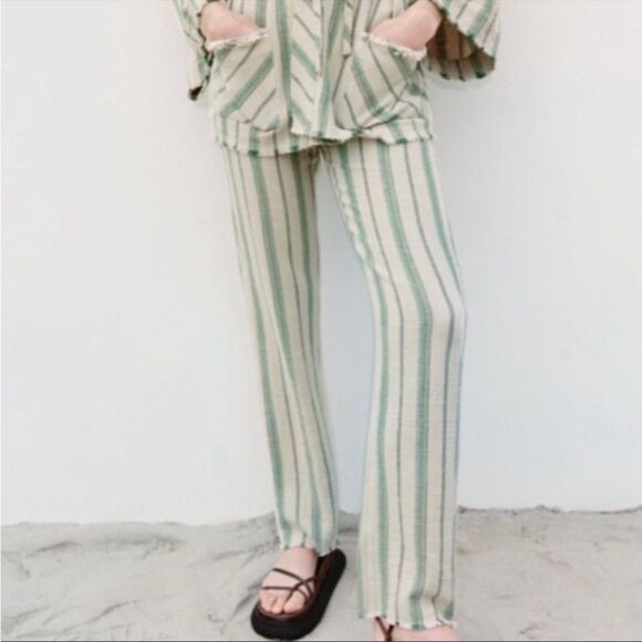 Zara Striped Rustic Trousers “The Beth Pant” Size Medium NWT Frayed Hem Straight - Picture 6 of 9